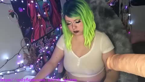 Snapshot of occvlt_qveen chatting on 02.16.25 occvlt qveen online show from 02.16.25