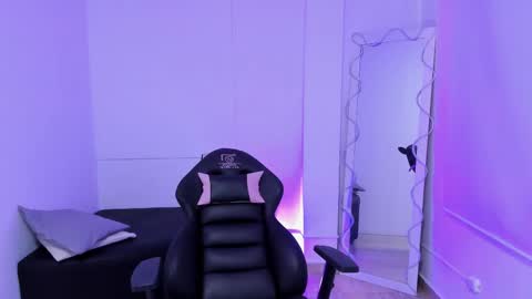 ocean_tay online show from 03.11.25