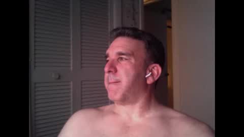Snapshot of oceanmanx chatting on 04.19.26 Ocean online show from 04.19.26