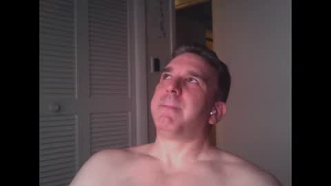 Snapshot of oceanmanx chatting on 04.21.26 Ocean online show from 04.21.26