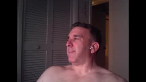 Snapshot of oceanmanx chatting on 04.24.26 Ocean online show from 04.24.26