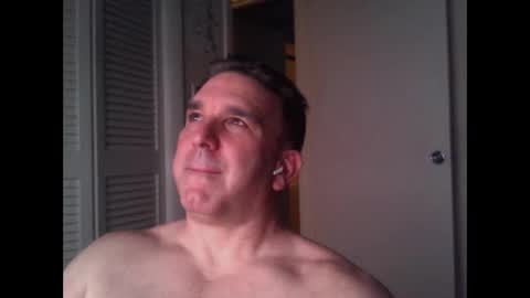 Snapshot of oceanmanx chatting on 05.01.26 Ocean online show from 05.01.26