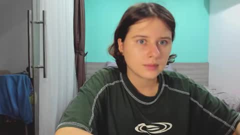 Snapshot of octopussy69x chatting on 12.13.24 Evie online show from 12.13.24