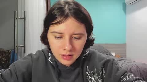 Snapshot of octopussy69x chatting on 12.15.24 Evie online show from 12.15.24