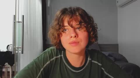 Snapshot of octopussy69x chatting on 03.01.25 Evie online show from 03.01.25