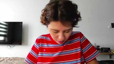 Evie online show from 04.03.26