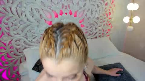 Snapshot of odette_bulgari chatting on 10.18.25 Ana online show from 10.18.25