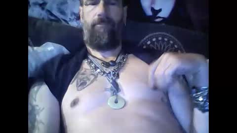 Snapshot of oedipe666 chatting on 10.28.25 oedipe666cam online show from 10.28.25