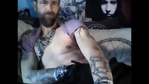 Snapshot of oedipe666 chatting on 02.21.26 oedipe666cam online show from 02.21.26