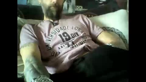 Snapshot of oedipe666 chatting on 02.25.26 oedipe666cam online show from 02.25.26