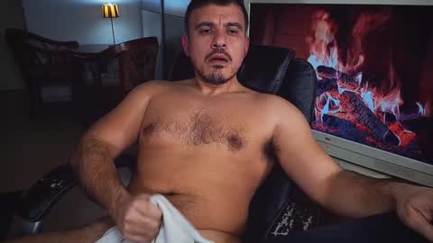 officeman7 online show from 01.29.25