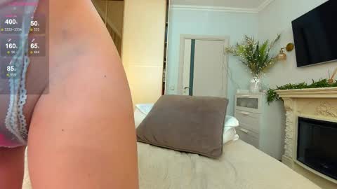 Snapshot of oh_julie chatting on 04.01.26 Julie online show from 04.01.26