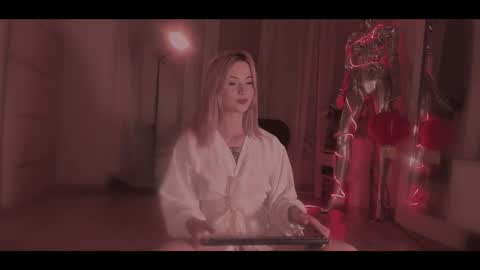 your dear Lilith Chapman online show from 09.15.25