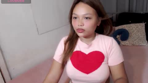 Snapshot of oh_my_lovingjoy chatting on 12.21.25 oh_my_lovingjoy online show from 12.21.25