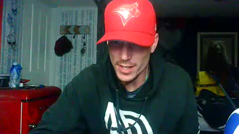 who dares  toss me some  tips lets have fun online show from 11.14.25