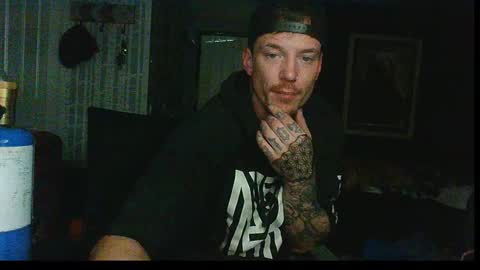 who dares  toss me some  tips lets have fun online show from 11.28.25