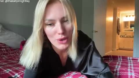 Kelly online show from 07.19.26