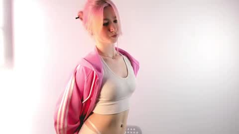 Emi and Ohpi online show from 04.14.26