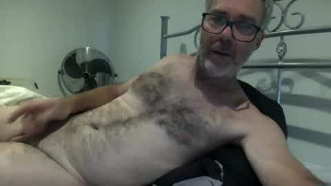 oiledcouple1 online show from 10.25.25