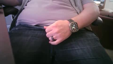 Snapshot of okiehard1 chatting on 12.15.25 okiehard1 online show from 12.15.25