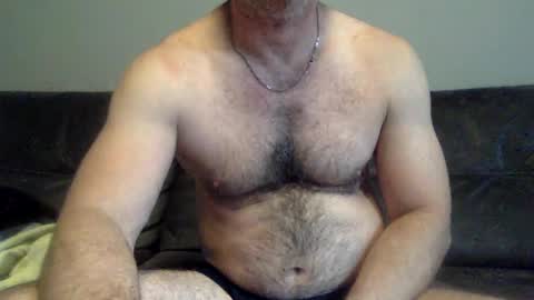 Snapshot of oktobus74 chatting on 06.17.26 oktobus74 online show from 06.17.26