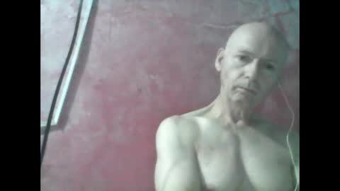 Snapshot of oldbuthorny62 chatting on 05.18.26 oldbuthorny62 online show from 05.18.26