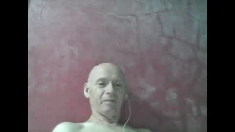 Snapshot of oldbuthorny62 chatting on 05.18.26 oldbuthorny62 online show from 05.18.26