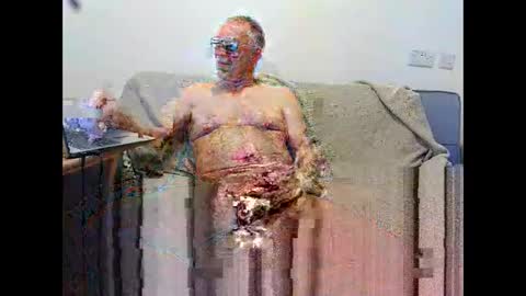 Snapshot of oldercock1411 chatting on 11.08.25 oldercock1411 online show from 11.08.25