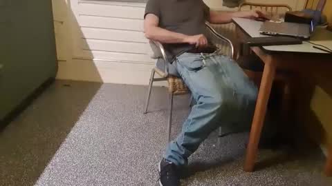 Snapshot of oldersagger chatting on 02.20.25 oldersagger online show from 02.20.25