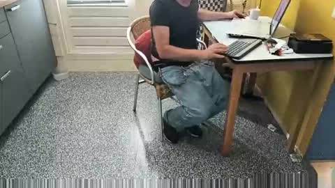 Snapshot of oldersagger chatting on 10.19.25 oldersagger online show from 10.19.25