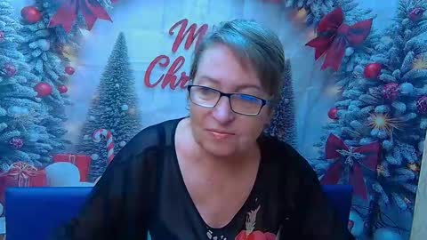 Snapshot of olgaluck chatting on 12.23.25 OlgaLuck online show from 12.23.25