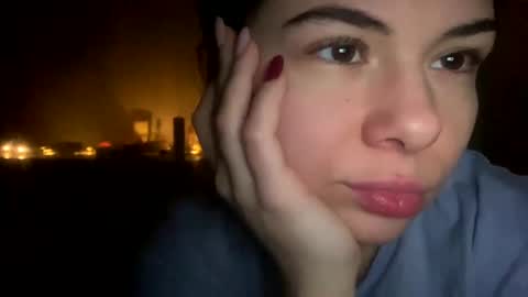 Snapshot of olivepeach chatting on 12.30.24 Oil online show from 12.30.24