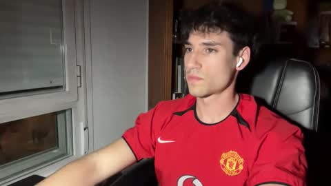 Snapshot of oliver_97 chatting on 03.18.26 oliver online show from 03.18.26