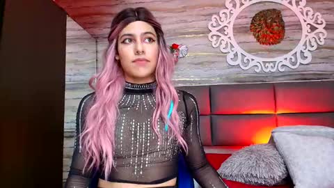 Snapshot of oliver__brown chatting on 03.12.25 Oliver online show from 03.12.25