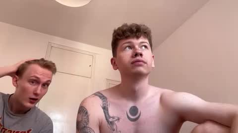 Snapshot of oliver_and_thomas chatting on 09.21.25 Oliver and Thomas online show from 09.21.25