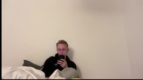 Snapshot of oliver_and_thomas chatting on 10.14.25 Oliver and Thomas online show from 10.14.25