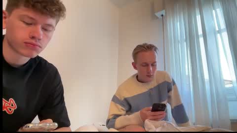 Snapshot of oliver_and_thomas chatting on 10.15.25 Oliver and Thomas online show from 10.15.25