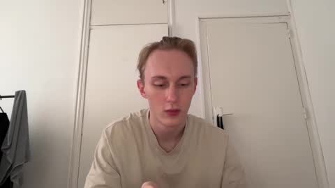 Snapshot of oliver_and_thomas chatting on 11.09.25 Oliver and Thomas online show from 11.09.25