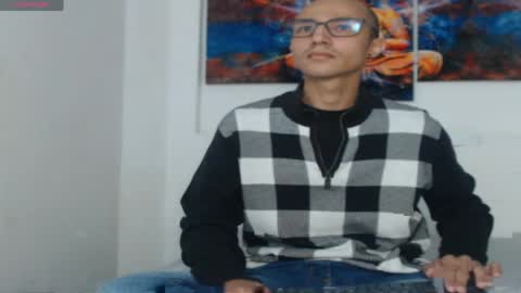 Snapshot of oliver_goldberg chatting on 04.08.26 oliver_goldberg online show from 04.08.26