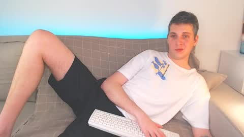 Oliver online show from 02.10.25