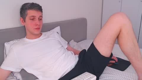 Snapshot of oliver_hort chatting on 03.15.26 Oliver online show from 03.15.26