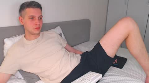 Snapshot of oliver_hort chatting on 04.02.26 Oliver online show from 04.02.26