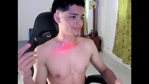 Snapshot of oliver_mrgn chatting on 09.29.25 oliver_mrgn online show from 09.29.25