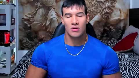 oliver_tommy online show from 10.18.25