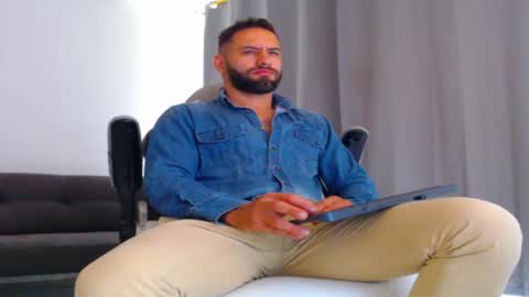 oliver online show from 12.04.25