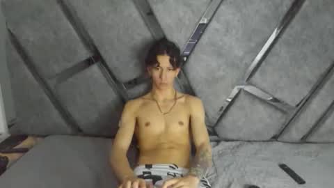 Snapshot of oliverthompson_01 chatting on 10.07.25 oliverthompson_01 online show from 10.07.25