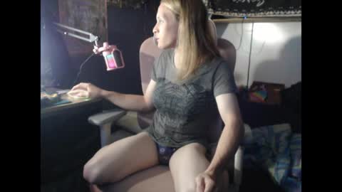 StonerBratOlivia online show from 03.29.26