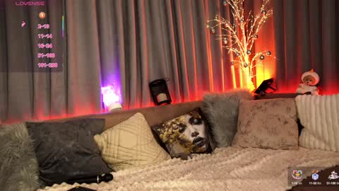 SaraConor online show from 02.05.25