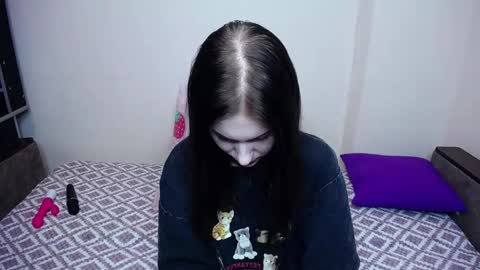 olivia_graceee online show from 11.22.25