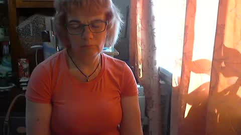 Olivia Mia online show from 05.16.26